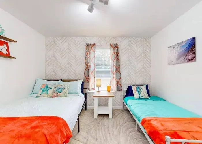 Holiday home Coastal Retreat Near Uwf Family-friendly Pensacola