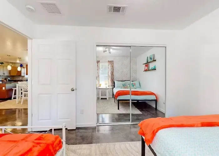 Coastal Retreat Near Uwf Family-friendly Holiday home Pensacola