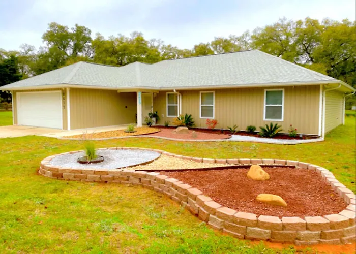 Coastal Retreat Near Uwf Family-friendly Pensacola